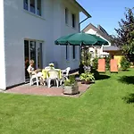 Wiese Ferienhaus